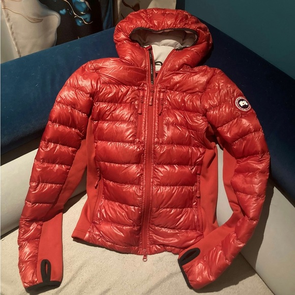 Canada goose red jacket - Picture 1 of 9